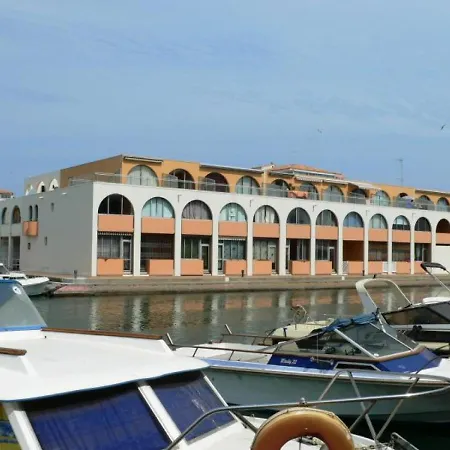 Sète, 1 Pièce, 4 Personnes - Fr-1-338-74 Appartement *