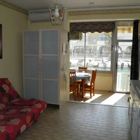 Sète, 1 Pièce, 4 Personnes - Fr-1-338-74 Sète